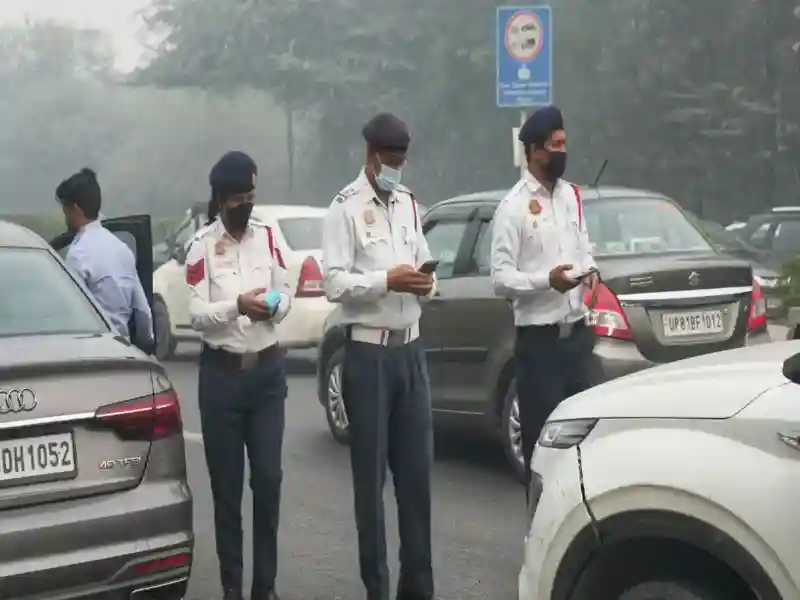 In the Eastern Range (East, Northeast and Shahdara), 780 challans were issued of which 30 were related to overage vehicles.