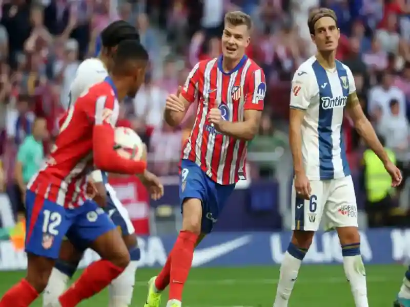 Atletico Madrid'S Alexander Sorloth (C) Celebrates Scoring An Equalizer During La Liga Match Vs Leganes.