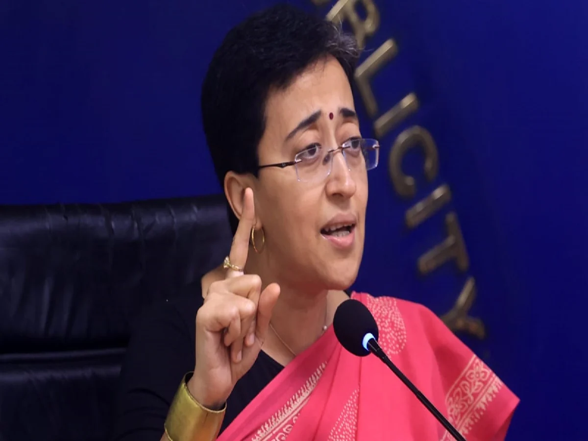 Addressing a press conference, Chief Minister Atishi said Delhi residents from children to the elderly are facing many problems due to pollution.