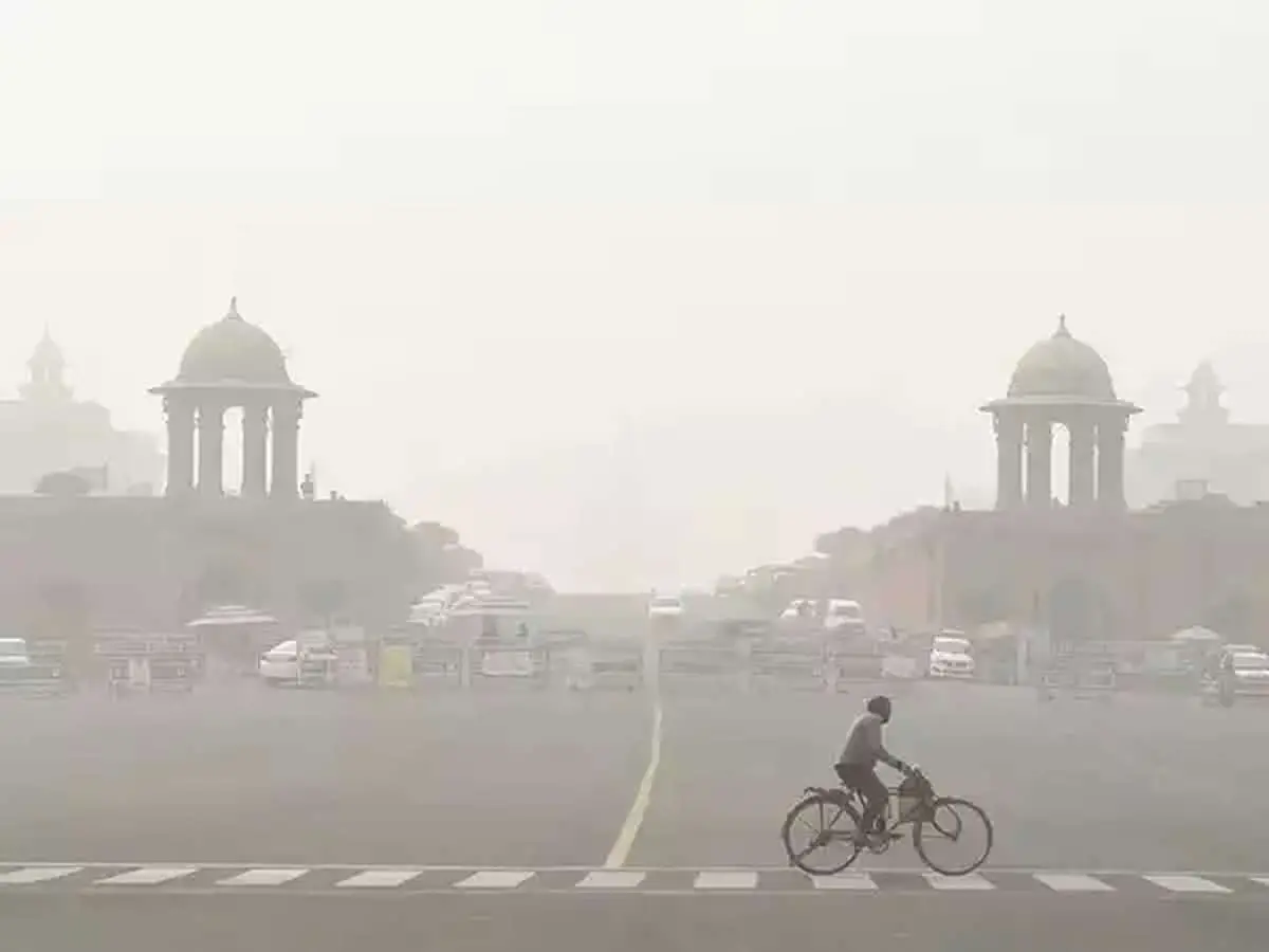 Air Quality Index in Delhi dropped from 412 to 318, bringing relief to residents due to reduced air pollution