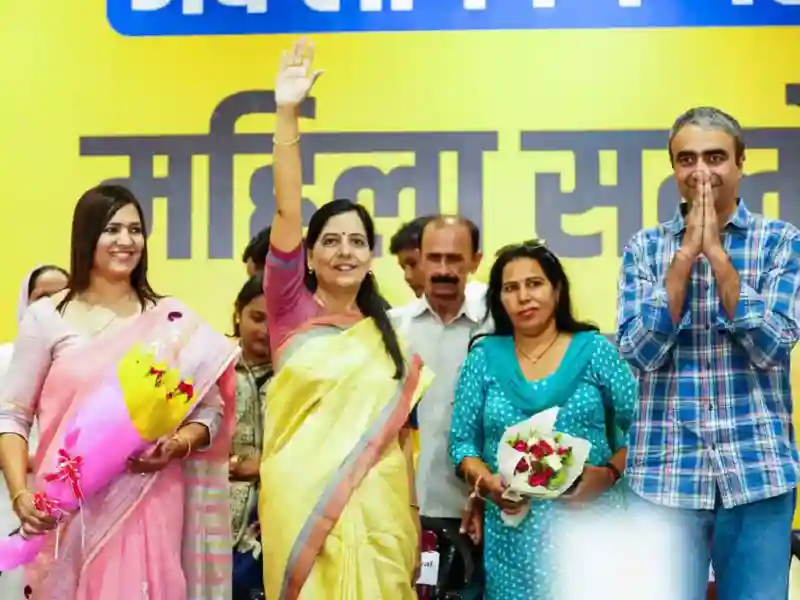 Former CM Kejriwal addresses a padyatra in Badarpur.