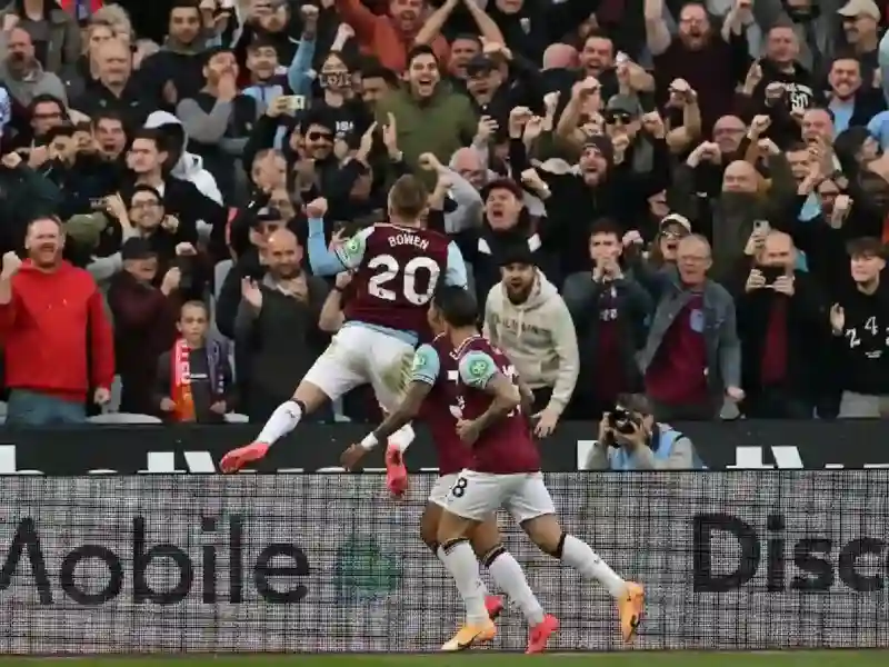 West Ham United's Jarrod Bowen (C) celebrates after scoring goal during EPL match vs Manchester United.