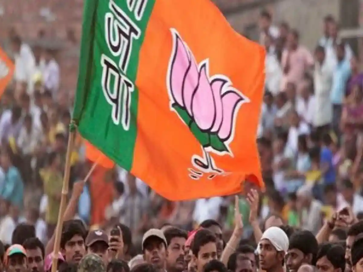 Campaign for UP by-elections calms, while voting set for Nov 20 for 288 Maharashtra and 38 Jharkhand seats.