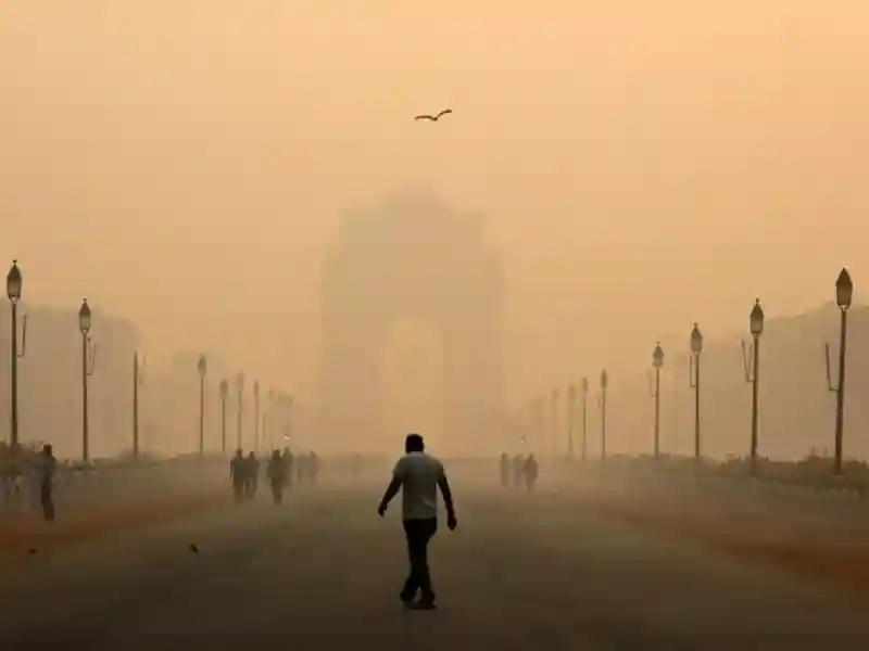 Signs of pollution in Delhi are once again on the rise.