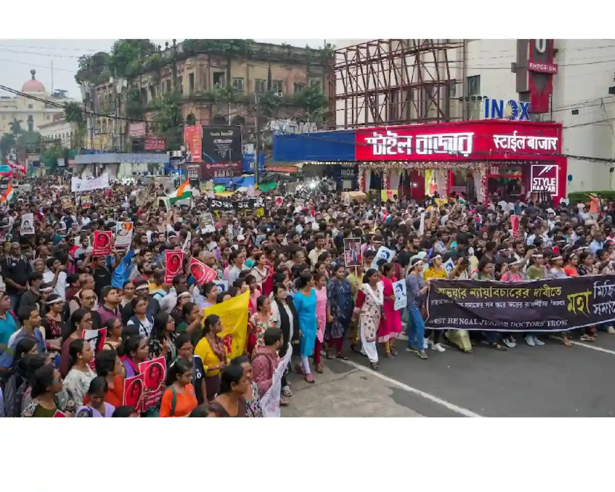 Experienced And Young Doctors Protest Rape-Murder At Kolkata'S Rg Kar Medical College.