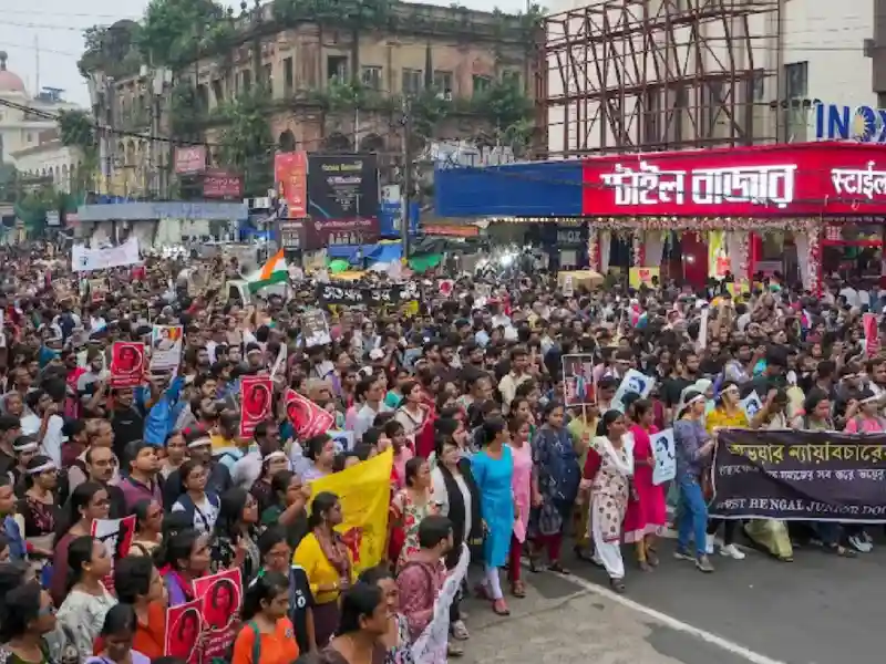 Experienced and young doctors protest rape-murder at Kolkata's RG Kar Medical College.